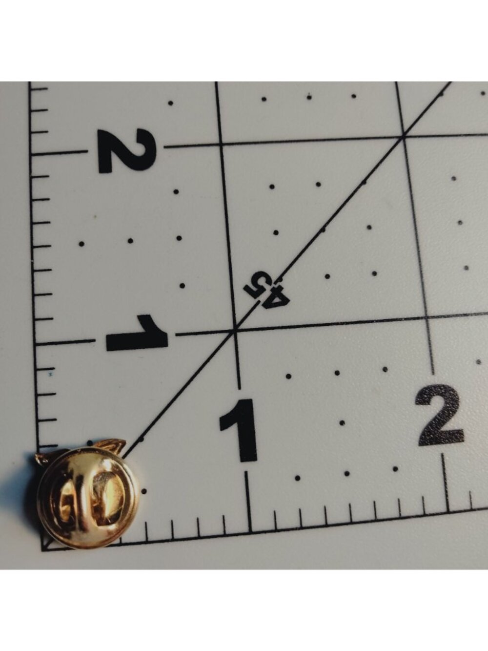 Apple Shaped Pinback Lapel Pin Teacher Doctor Gift Collectible Jewelry - Picture 3 of 5